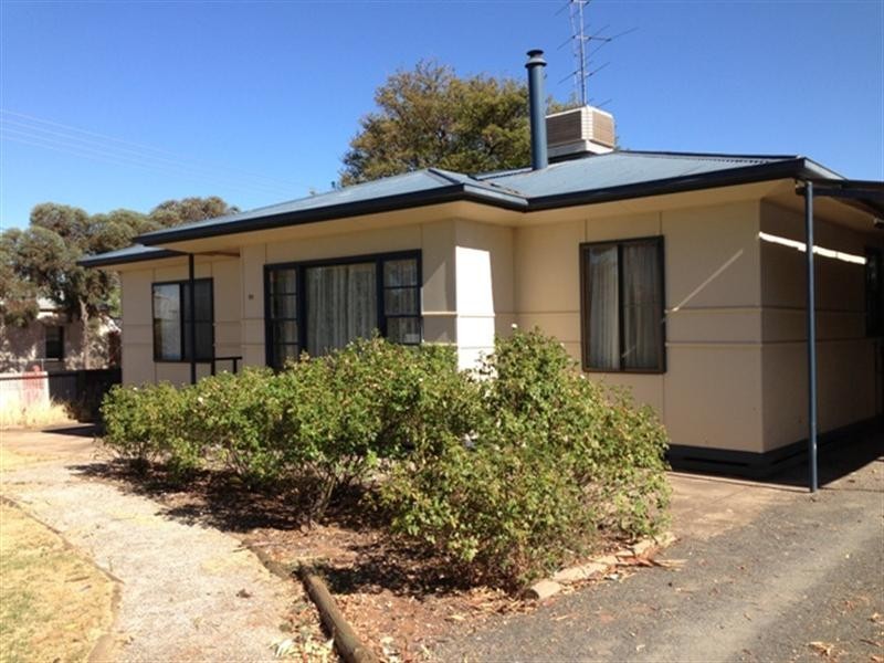 25 Moore Street, Blyth SA 5462