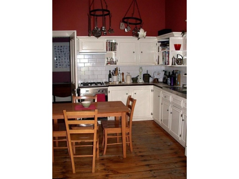 18 Harriett Street, Clare SA 5453