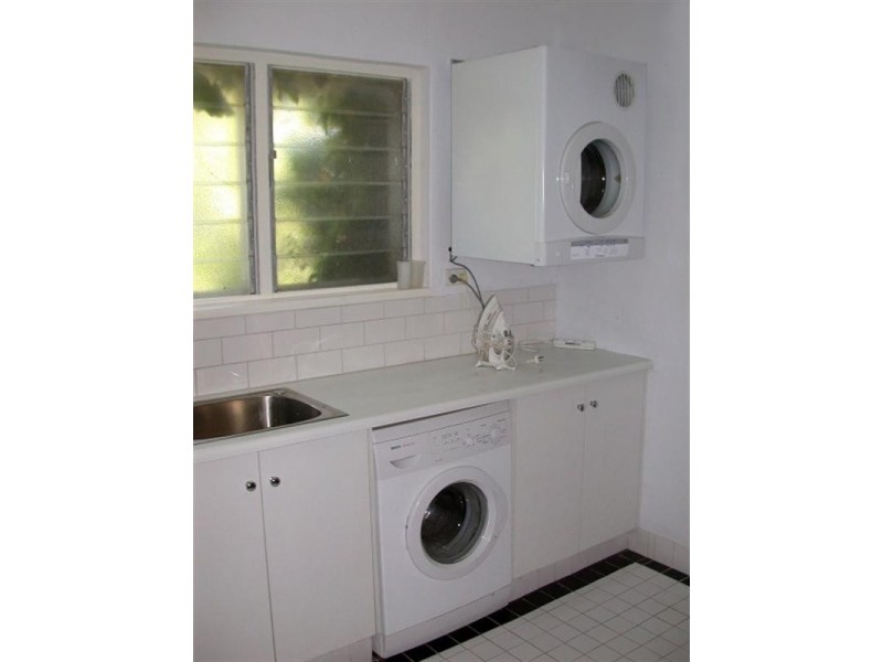 18 Harriett Street, Clare SA 5453