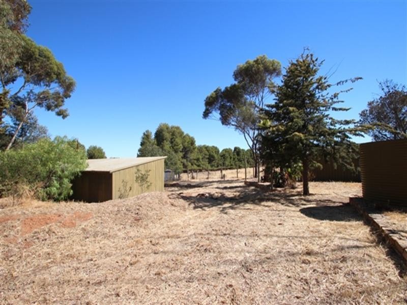 12 Staveley Street, Farrell Flat SA 5416