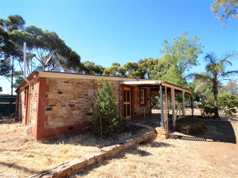 12 Staveley Street, Farrell Flat SA 5416