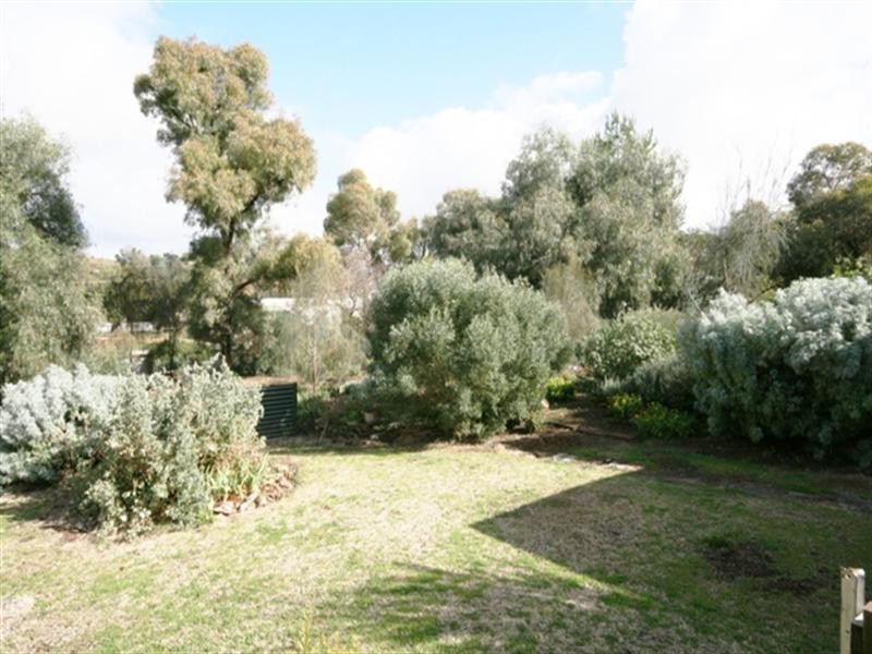 8 Ayers Street, Burra SA 5417