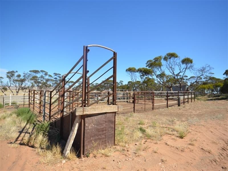 “Ashby’s” Bumbunga via, Snowtown SA 5520