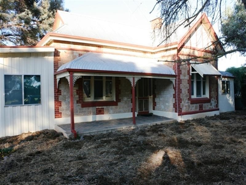 17 North Terrace, Snowtown SA 5520