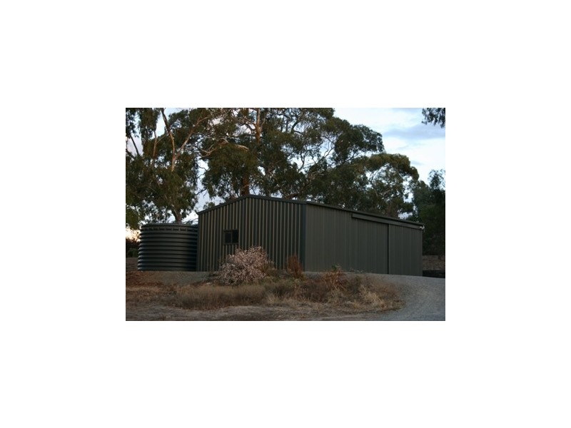 14 Waller Drive, Clare SA 5453