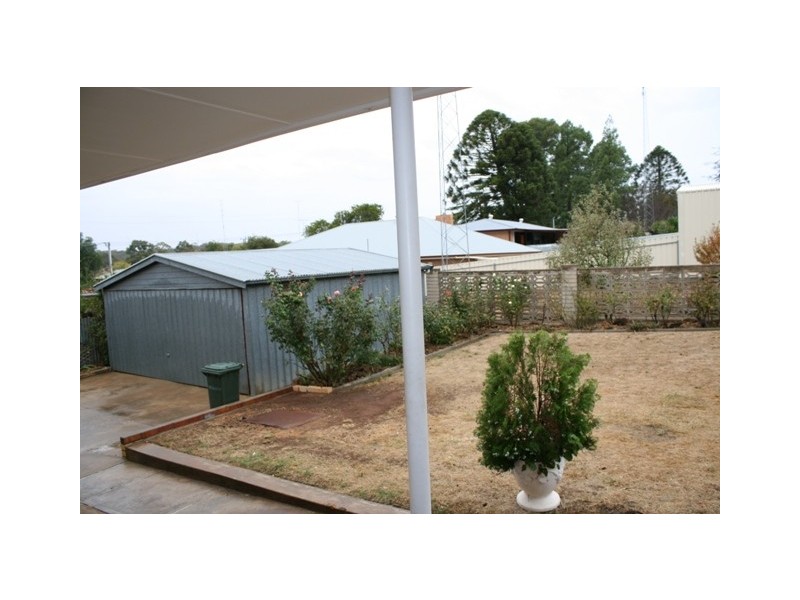 26 Daly Street, Clare SA 5453