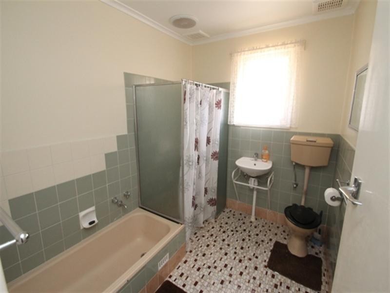 9 Paxton Terrace, Burra SA 5417