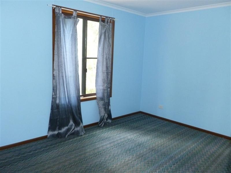 26 Strickland Street, Clare SA 5453
