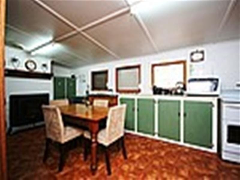 36 Warenda Road, Clare SA 5453