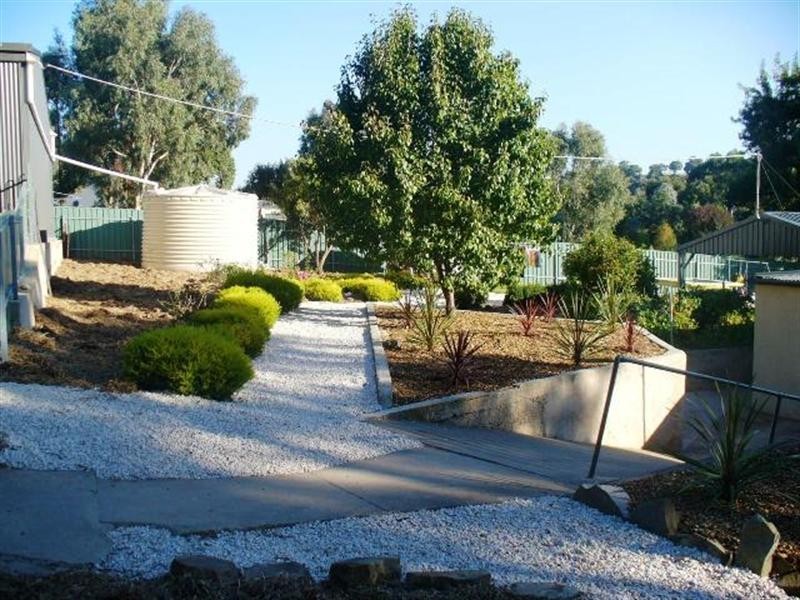 36 Warenda Road, Clare SA 5453