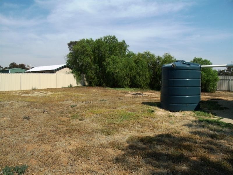 1 Gardner Street, Price SA 5570