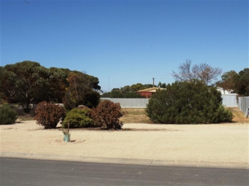 27 Gardner Street, Price SA 5570