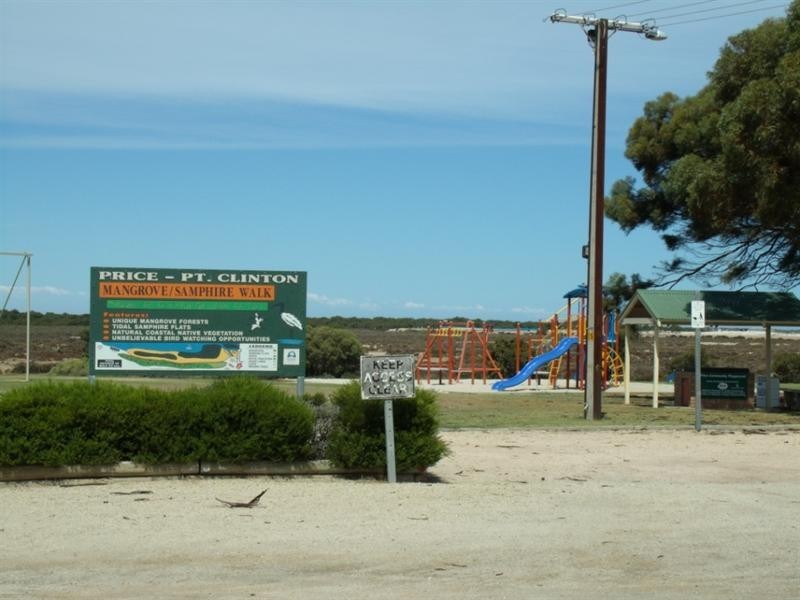 27 Gardner Street, Price SA 5570