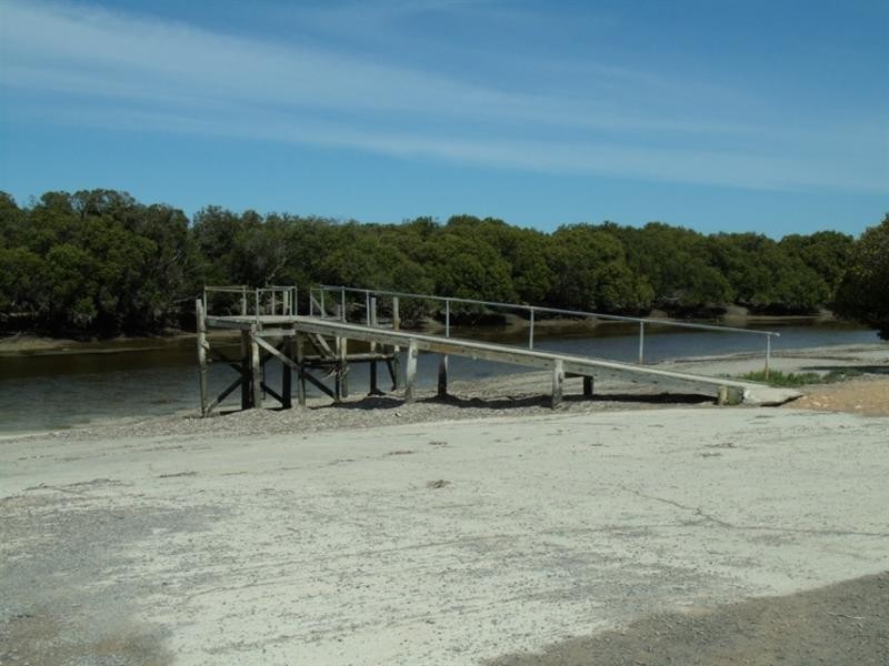 27 Gardner Street, Price SA 5570