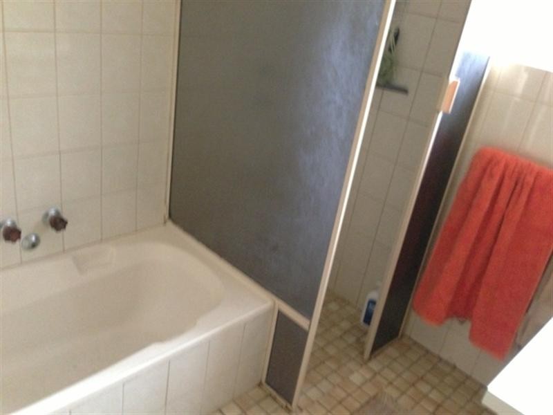 8 Guilford Street, Clare SA 5453