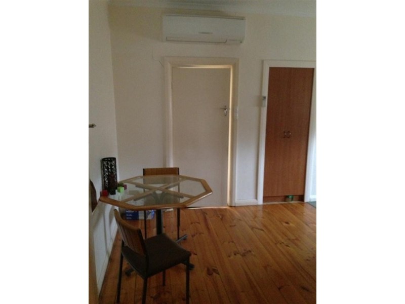 8 Guilford Street, Clare SA 5453