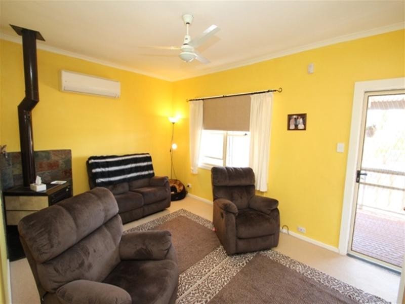 22 Queen Street, Burra SA 5417