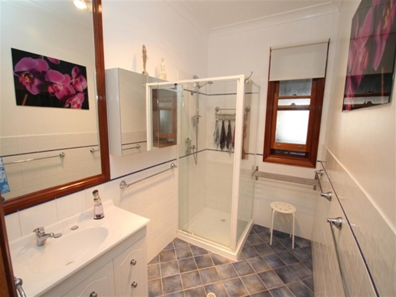 22 Queen Street, Burra SA 5417