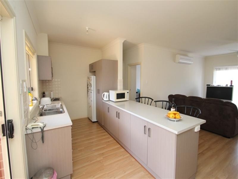 1/372 Main North Road, Clare SA 5453