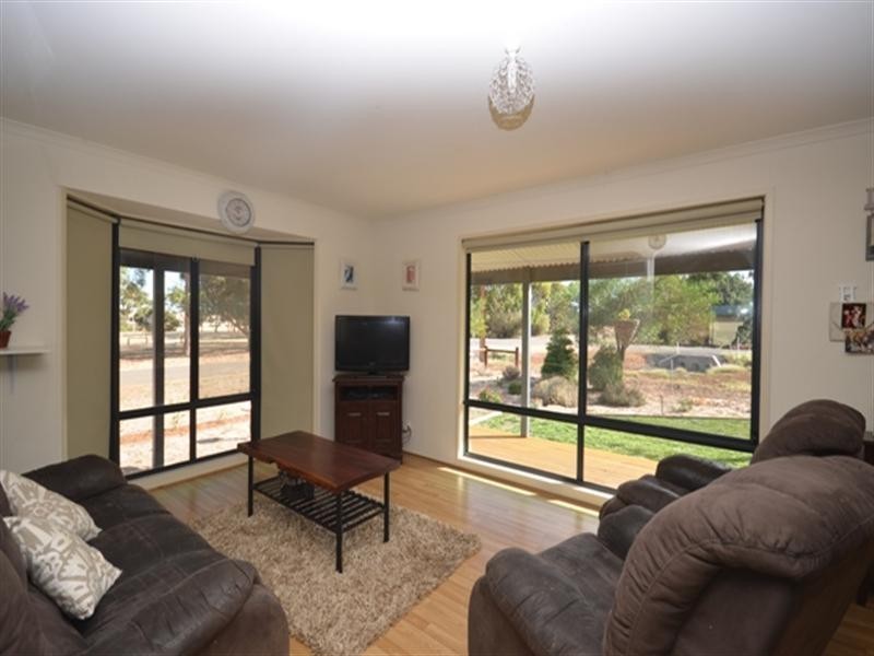 91 South Terrace, Farrell Flat SA 5416