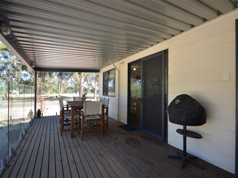 91 South Terrace, Farrell Flat SA 5416