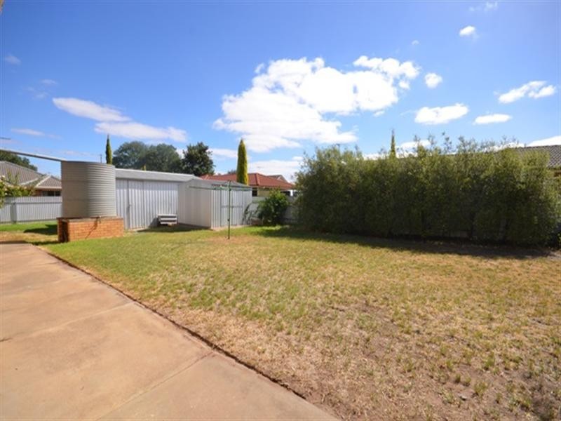 8 Lucas Street, Kapunda SA 5373