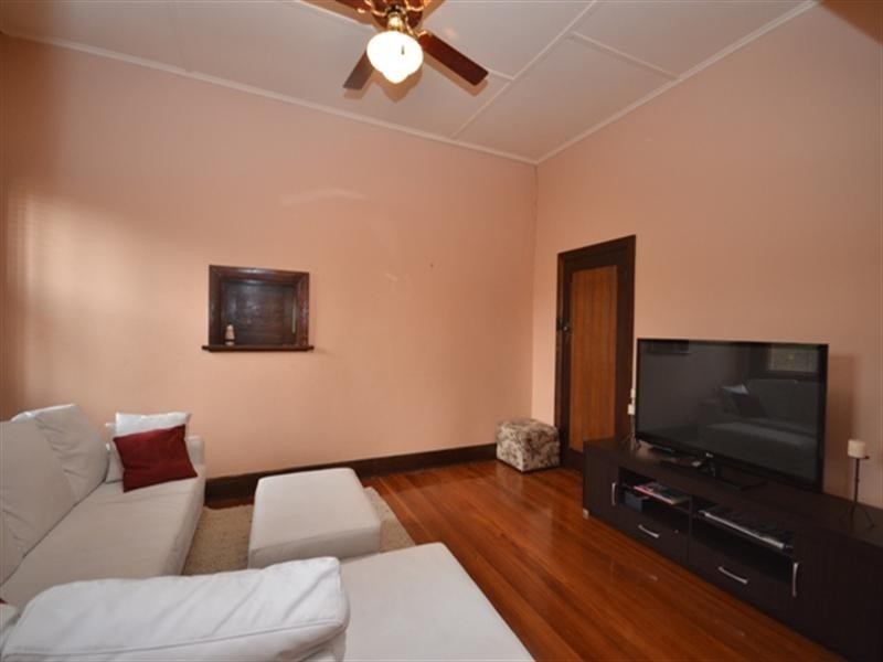 44 Victoria Road, Clare SA 5453