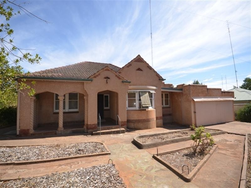 44 Strickland Street, Clare SA 5453