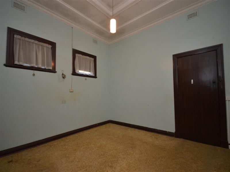 44 Strickland Street, Clare SA 5453