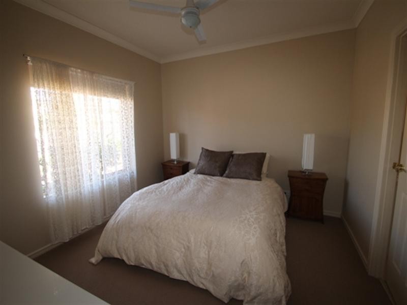 9 Rocky Glen Court, Clare SA 5453