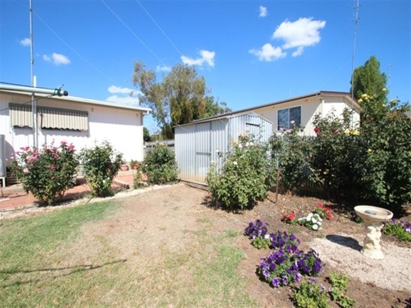 6 Wien Smith Avenue, Clare SA 5453