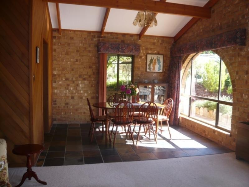 6 Tilbrook Avenue, Clare SA 5453