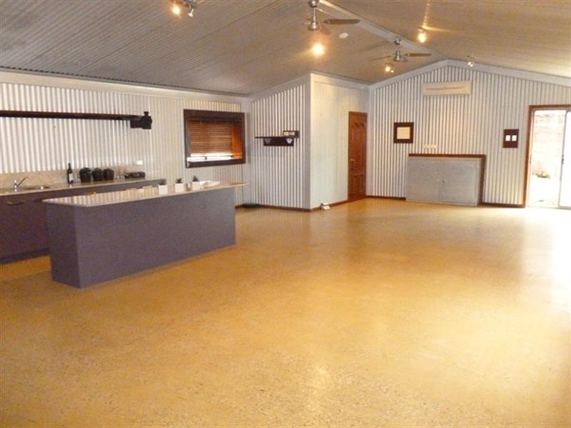 4 New Road, Clare SA 5453