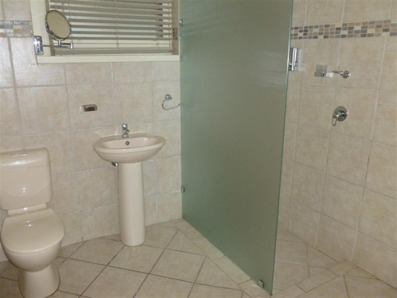 4 New Road, Clare SA 5453