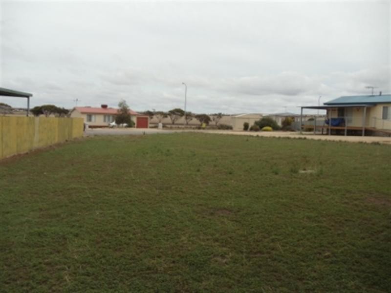 6 Douglas Court, Tiddy Widdy Beach SA 5571