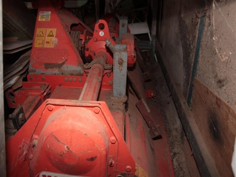 CLEARING SALE Blocks Road, Leasingham SA 5452