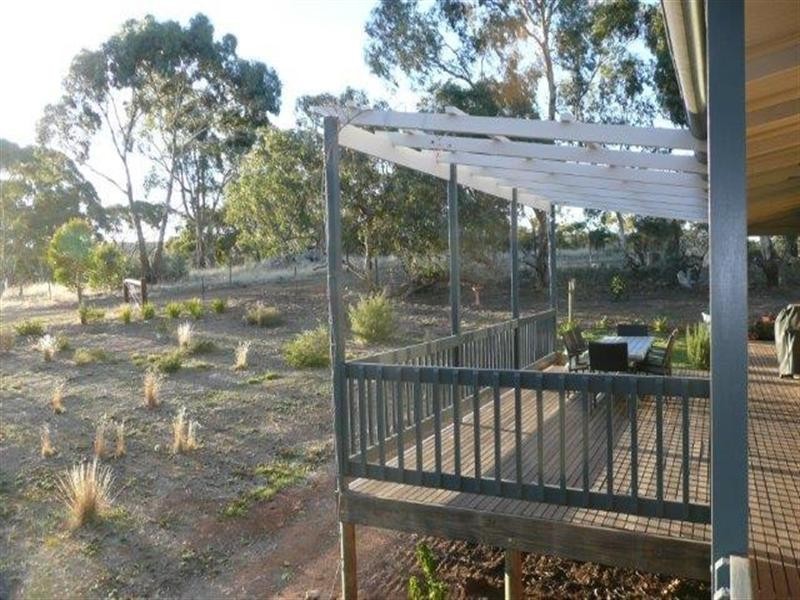 34 Hicks Road ARMAGH via, Clare SA 5453