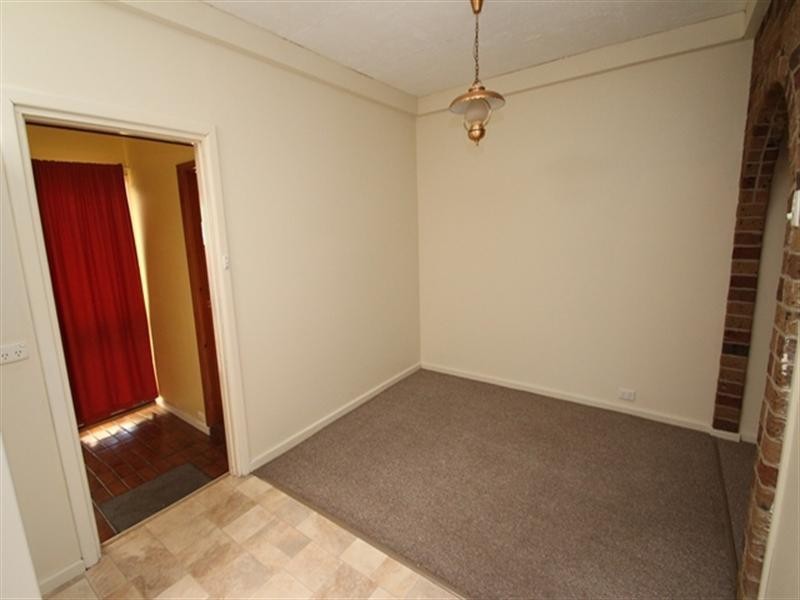 11 Kelly Street, Clare SA 5453