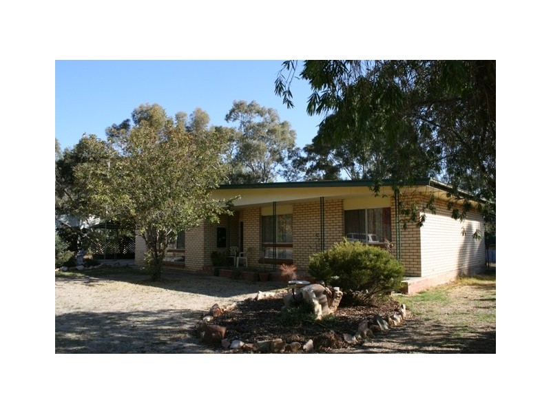 199 Warenda Road, Clare SA 5453