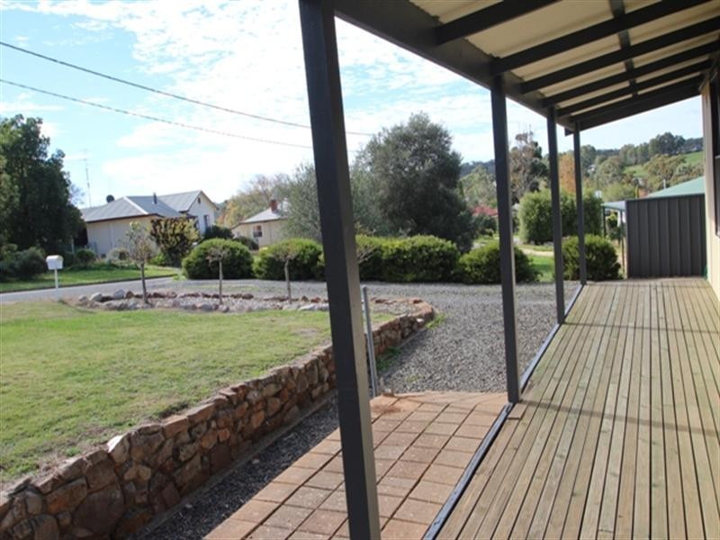 22 Kelly Street, Clare SA 5453