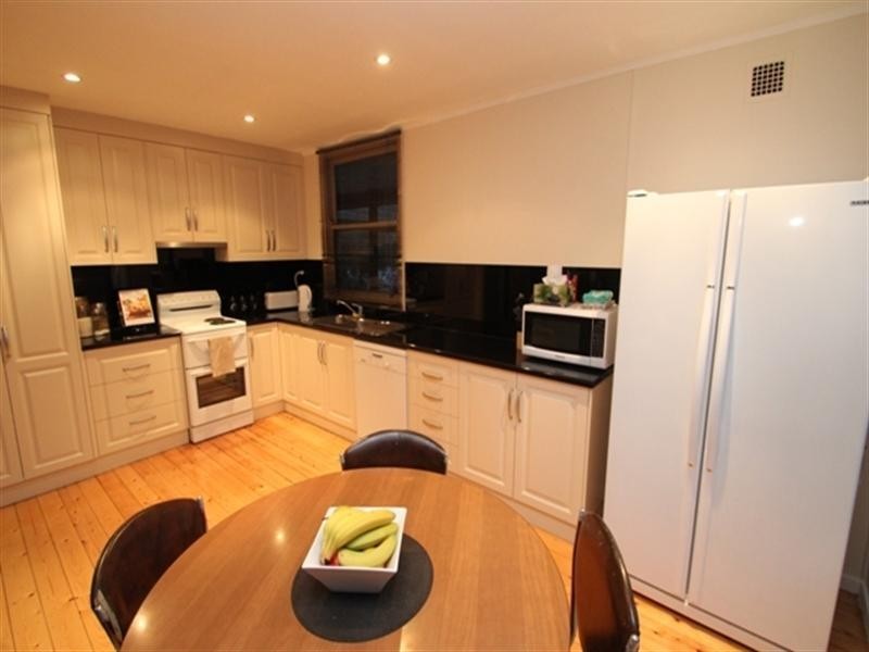 22 Kelly Street, Clare SA 5453