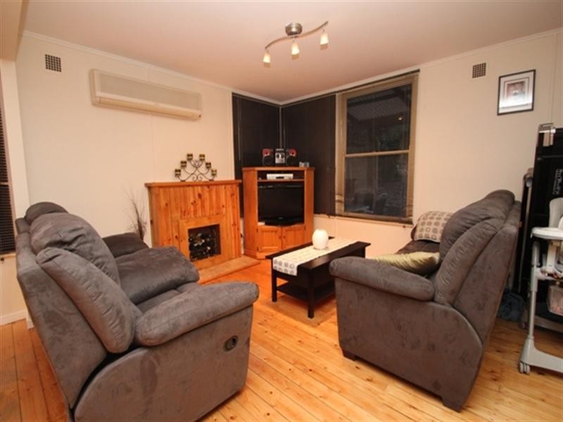 22 Kelly Street, Clare SA 5453