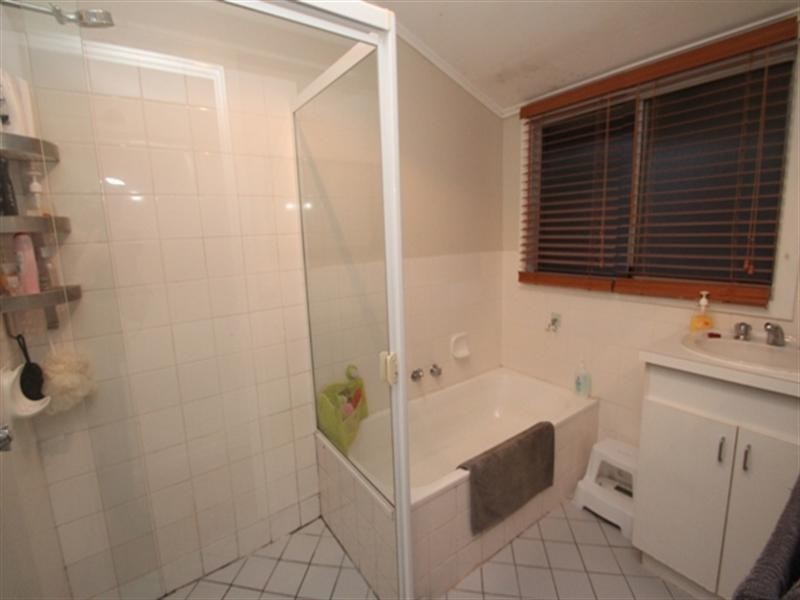 22 Kelly Street, Clare SA 5453