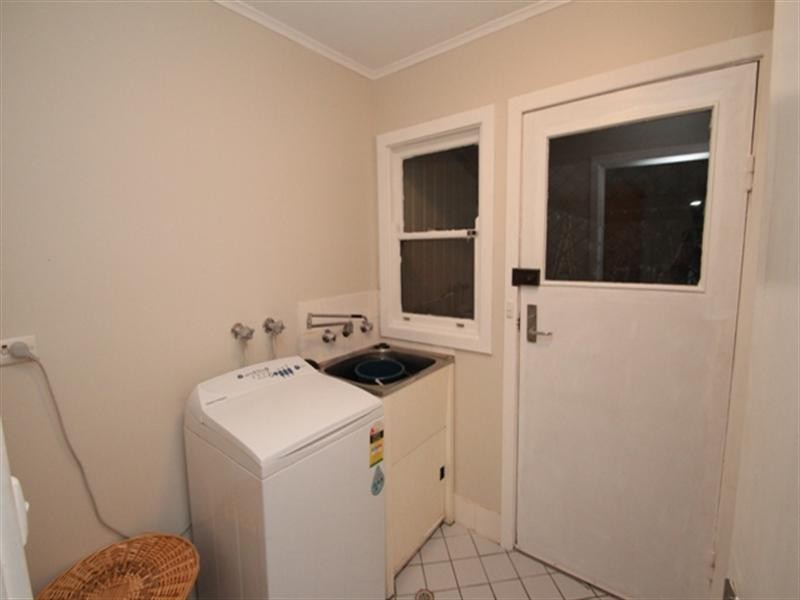 22 Kelly Street, Clare SA 5453