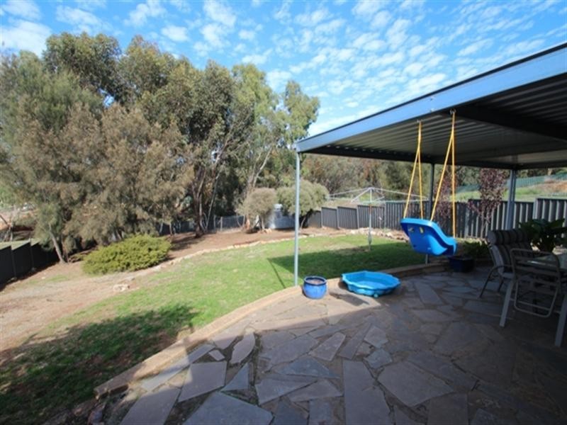 22 Kelly Street, Clare SA 5453