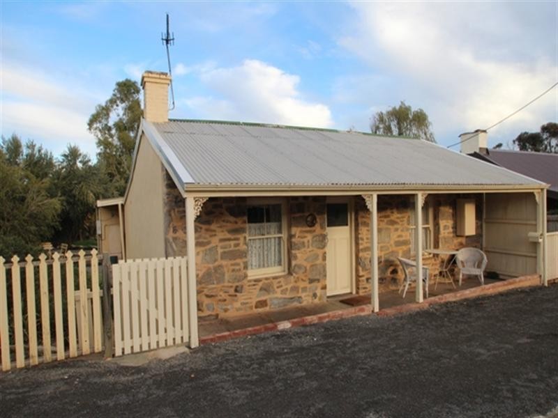 4 Bridge East Street, Burra SA 5417