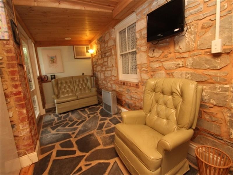 4 Bridge East Street, Burra SA 5417