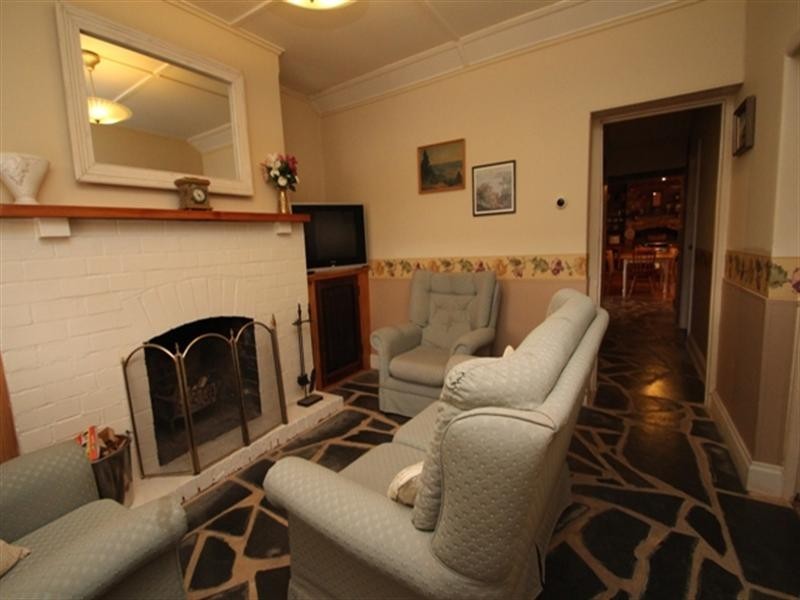 4 Bridge East Street, Burra SA 5417