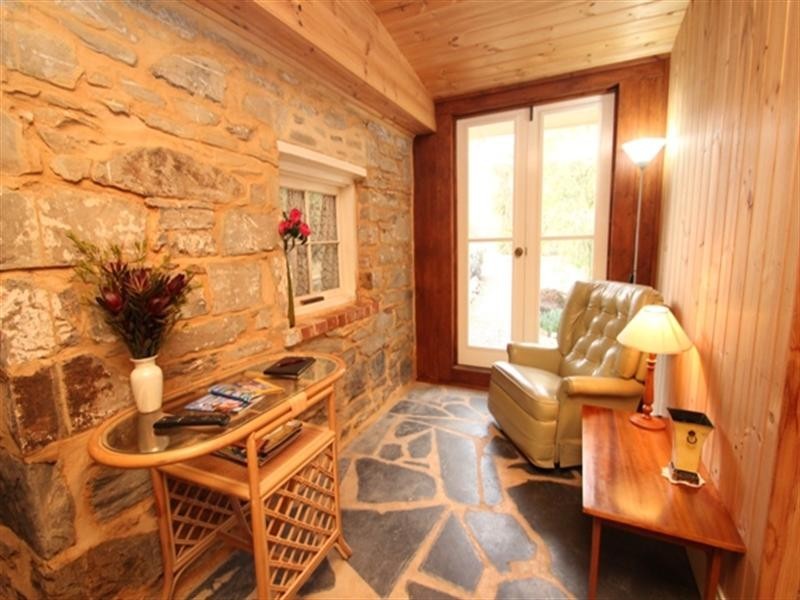 4 Bridge East Street, Burra SA 5417