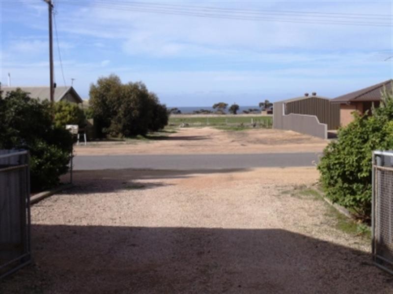 39 Bridge Road, Ardrossan SA 5571